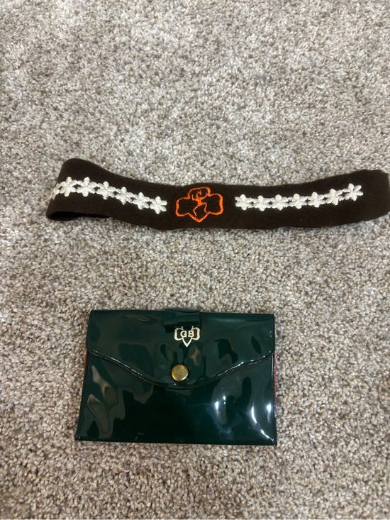 Girl Scout Brownie Accessories - Vintage Girl Scout patent leather identification pouch/Brownies headband